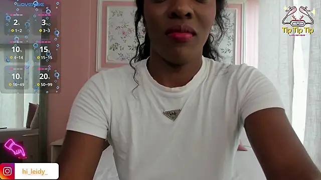 kristen rodriguez online show from November 21, 2025, 3:33 pm