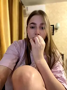 Snapshot of Mi_mill chatting on November 13, 2025, 11:58 am Mi mill online show from November 13, 2025, 11:58 am