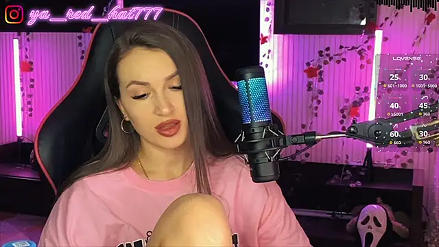 -RED HAT- online show from April 7, 2026, 5:15 pm