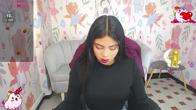 Little Angelina v online show from December 17, 2025, 8:14 pm