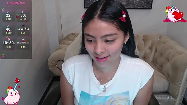 Little Angelina v online show from December 15, 2025, 8:03 pm