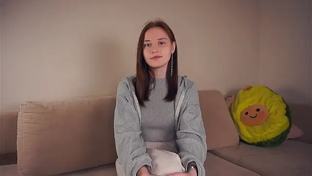 IsaParadiso online show from November 17, 2025, 6:56 pm