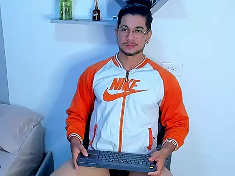 Nolan joness online show from May 27, 2026, 12:20 am