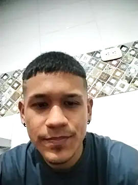 Snapshot of Chris____Col chatting on November 28, 2025, 12:55 am Chris Col online show from November 28, 2025, 12:55 am