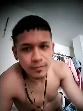 Snapshot of Chris____Col chatting on November 30, 2025, 5:47 pm Chris Col online show from November 30, 2025, 5:47 pm