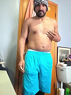 Snapshot of piggylatino chatting on January 17, 2026, 6:11 pm piggylatino online show from January 17, 2026, 6:11 pm