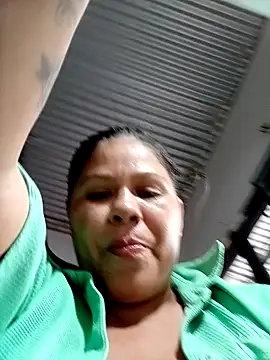 Snapshot of sexy_latina90 chatting on November 14, 2025, 10:02 pm sexy latina90 online show from November 14, 2025, 10:02 pm