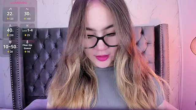 Kate Winslet  online show from December 19, 2025, 1:35 pm