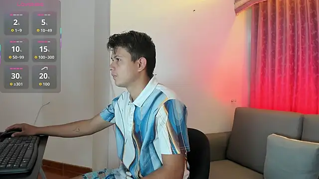 Snapshot of Hospick_white chatting on November 15, 2025, 5:17 pm Hospick white online show from November 15, 2025, 5:17 pm