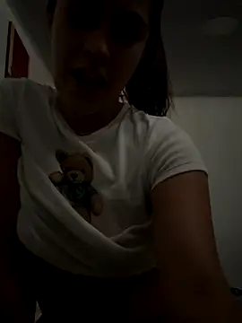 lucyrain 18 online show from November 16, 2025, 4:01 pm