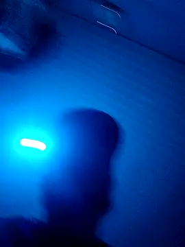 hotguy71000 online show from November 21, 2025, 7:57 pm