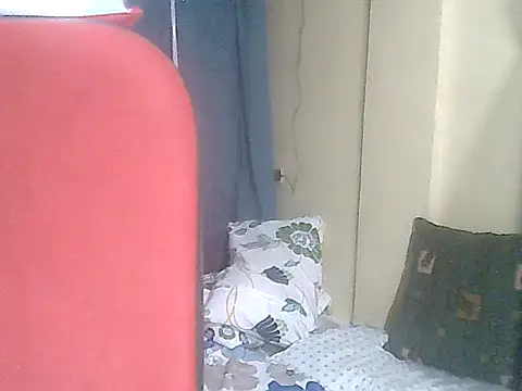 loriepinay46 online show from April 4, 2026, 3:07 pm