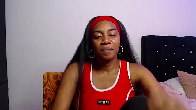 AishaOwens online show from December 1, 2025, 7:59 pm