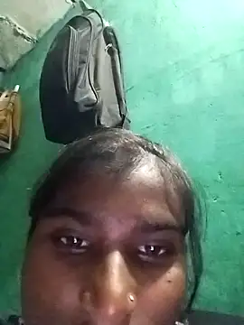 Snapshot of Big_Lovexx chatting on December 1, 2025, 6:20 pm Big Lovexx online show from December 1, 2025, 6:20 pm