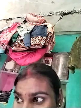 Snapshot of Big_Lovexx chatting on February 22, 2026, 4:48 am Big Lovexx online show from February 22, 2026, 4:48 am