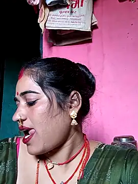 Snapshot of Hot_kamla chatting on May 11, 2026, 7:54 am Hot kamla online show from May 11, 2026, 7:54 am