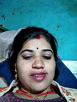 Snapshot of Hot_kamla chatting on February 5, 2026, 9:32 pm Hot kamla online show from February 5, 2026, 9:32 pm