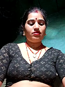 Snapshot of Hot_kamla chatting on May 12, 2026, 11:00 pm Hot kamla online show from May 12, 2026, 11:00 pm