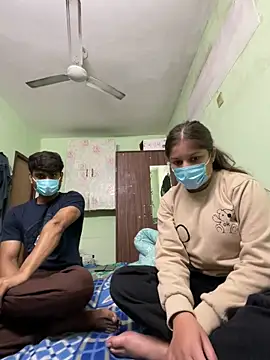 Cute hotzara online show from December 18, 2025, 5:56 am