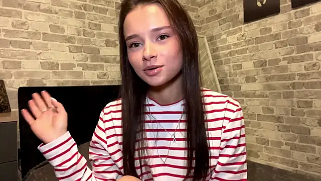 Snapshot of BabySofa chatting on November 17, 2025, 5:06 pm BabySofa online show from November 17, 2025, 5:06 pm