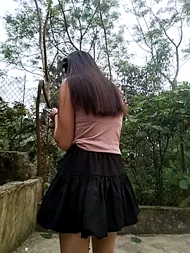 gugu0022 online show from March 30, 2026, 11:39 pm