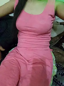 SLIMDIVAA online show from January 6, 2026, 4:22 pm