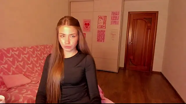 Snapshot of Aurora_Glow21 chatting on April 30, 2026, 12:23 pm Aurora Glow21 online show from April 30, 2026, 12:23 pm
