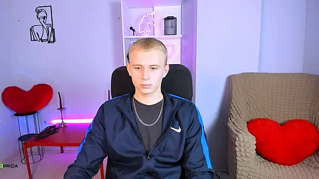 Snapshot of rafael_bien chatting on November 21, 2025, 6:56 am rafael bien online show from November 21, 2025, 6:56 am