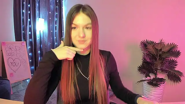 luna lust 212 online show from February 18, 2026, 4:21 am