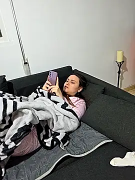 7milo online show from February 15, 2026, 7:02 pm