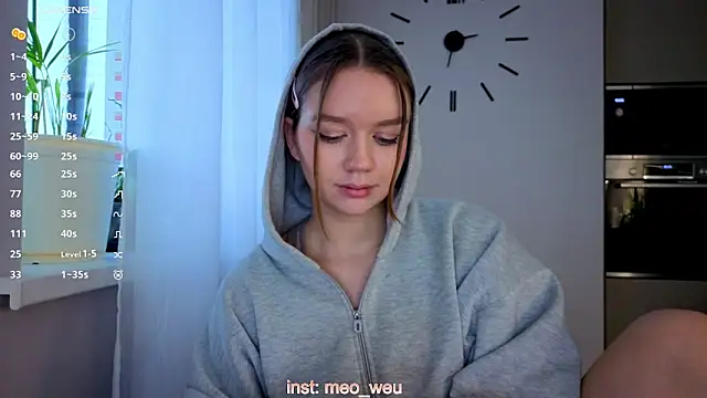 Snapshot of me_liss chatting on November 15, 2025, 6:28 am me liss online show from November 15, 2025, 6:28 am