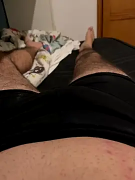 Snapshot of Yannick04 chatting on November 19, 2025, 1:27 am Yannick04 online show from November 19, 2025, 1:27 am