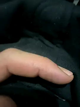 Snapshot of kangro_80 chatting on December 16, 2025, 8:35 pm kangro 80 online show from December 16, 2025, 8:35 pm