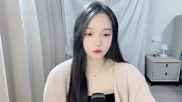 Snapshot of BoiI2u chatting on December 17, 2025, 3:17 pm BoiI2u online show from December 17, 2025, 3:17 pm