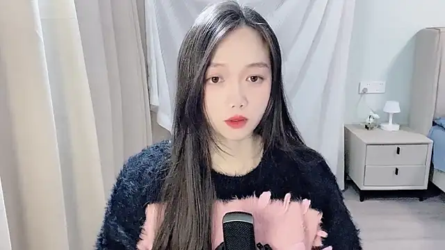 Snapshot of BoiI2u chatting on December 14, 2025, 3:17 pm BoiI2u online show from December 14, 2025, 3:17 pm