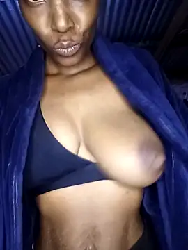 Beverlygurlx6 online show from March 18, 2026, 2:58 am