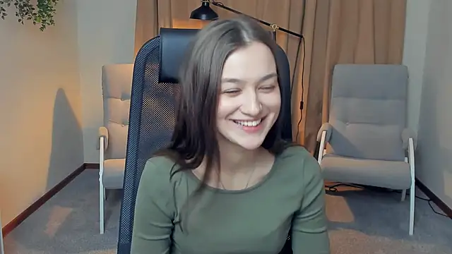 Snapshot of AveryFechter chatting on November 17, 2025, 12:42 pm AveryFechter online show from November 17, 2025, 12:42 pm