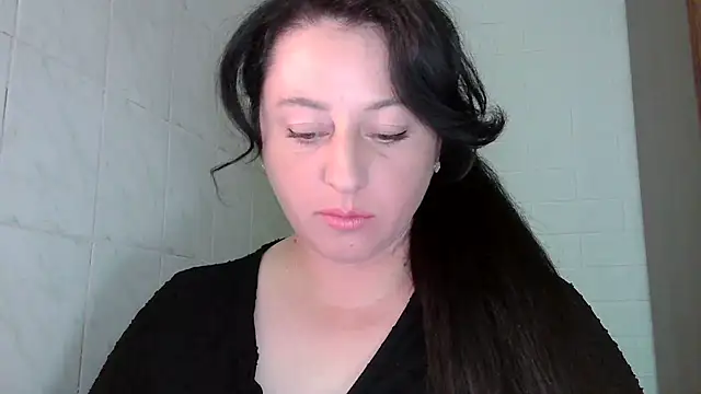 Snapshot of MelinaAx chatting on July 12, 2026, 7:47 pm MelinaAx online show from July 12, 2026, 7:47 pm
