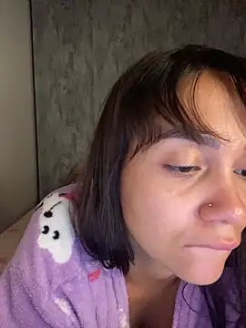 Snapshot of carolsapequinha chatting on May 13, 2026, 9:05 am carolsapequinha online show from May 13, 2026, 9:05 am