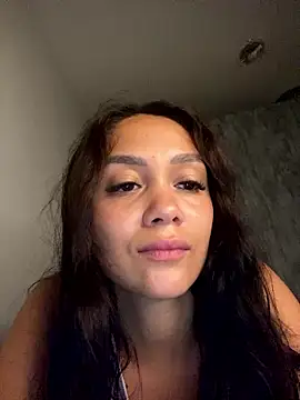 carolsapequinha online show from March 8, 2026, 8:45 pm