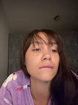 Snapshot of carolsapequinha chatting on May 22, 2026, 4:43 am carolsapequinha online show from May 22, 2026, 4:43 am