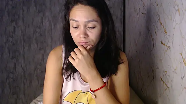 Snapshot of carolsapequinha chatting on November 30, 2025, 3:40 am carolsapequinha online show from November 30, 2025, 3:40 am