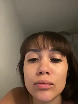 Snapshot of carolsapequinha chatting on April 21, 2026, 1:39 pm carolsapequinha online show from April 21, 2026, 1:39 pm