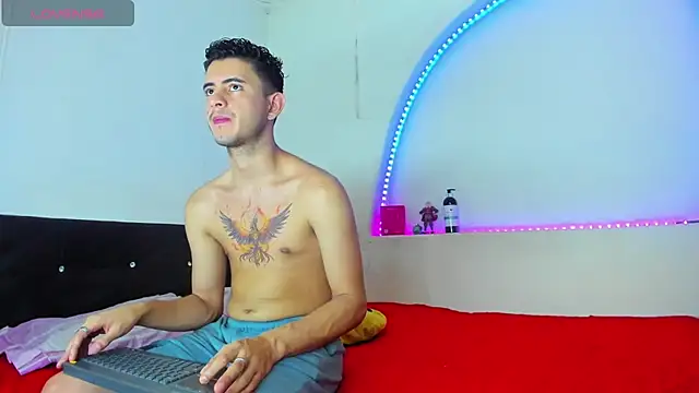 Snapshot of kaiborman00 chatting on November 19, 2025, 6:52 pm kaiborman00 online show from November 19, 2025, 6:52 pm