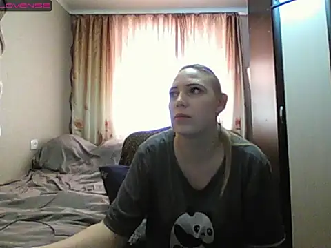 JenniDeep online show from February 8, 2026, 7:50 am