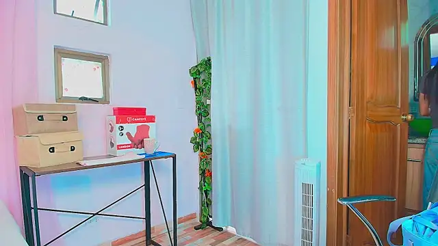 Snapshot of lizzy_kane chatting on March 1, 2026, 8:20 pm lizzy kane online show from March 1, 2026, 8:20 pm