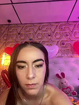 Snapshot of MelanyyJhonson15 chatting on February 17, 2026, 1:36 am MelanyyJhonson15 online show from February 17, 2026, 1:36 am