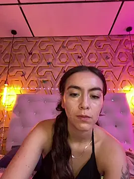 Snapshot of MelanyyJhonson15 chatting on February 23, 2026, 3:19 am MelanyyJhonson15 online show from February 23, 2026, 3:19 am