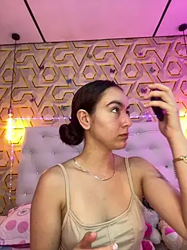 Snapshot of MelanyyJhonson15 chatting on February 8, 2026, 4:15 pm MelanyyJhonson15 online show from February 8, 2026, 4:15 pm