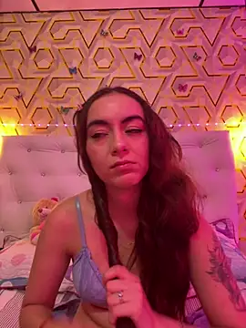 Snapshot of MelanyyJhonson15 chatting on February 27, 2026, 2:45 am MelanyyJhonson15 online show from February 27, 2026, 2:45 am